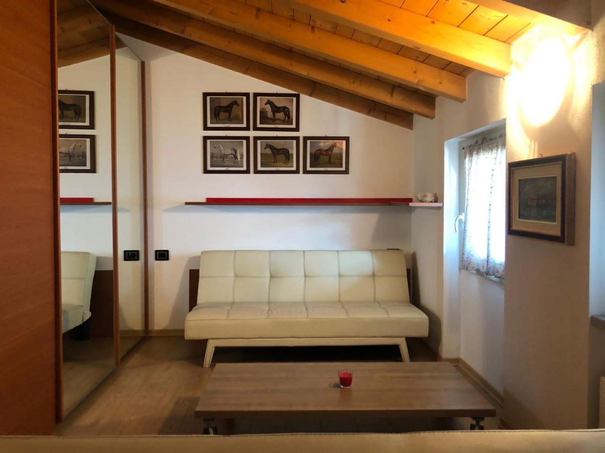La Villetta In Residence Con Piscina E Vista Lago Parzanica Exterior photo